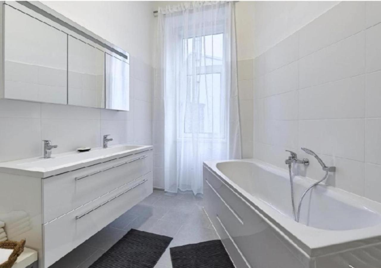 Apartmán Luxurious, 2 Min To Casino And Roemertherme Baden Exteriér fotografie